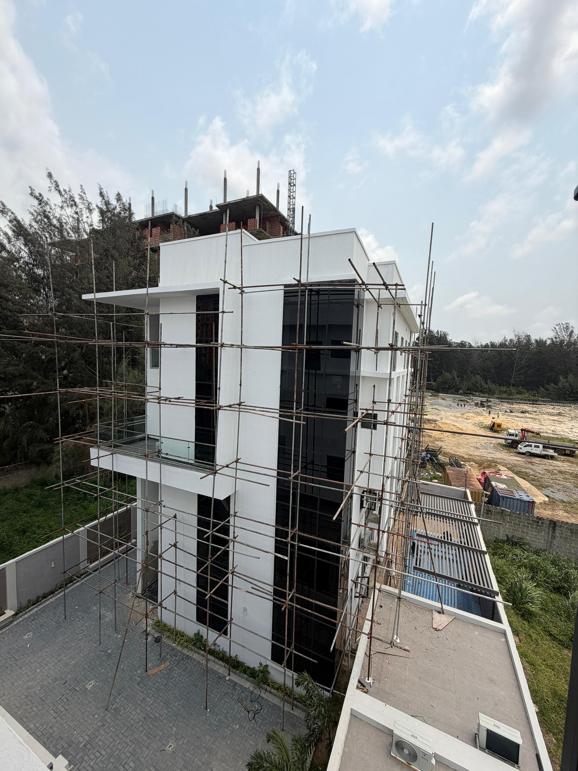 6 bedroom fully detached duplex for sale